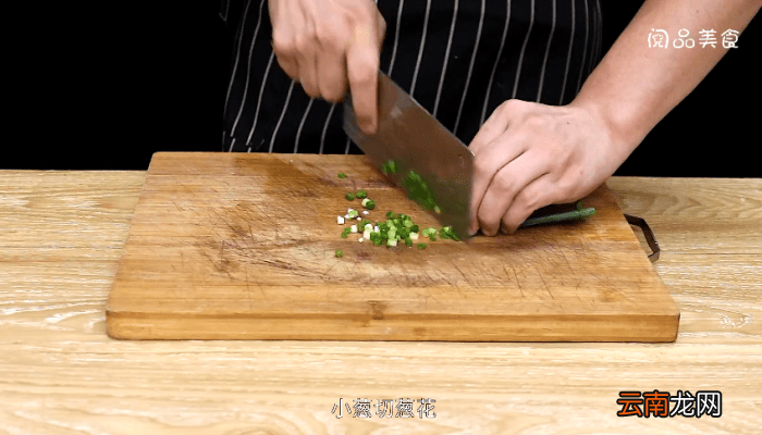 韭菜炝炒金针菇 韭菜炝炒金针菇的做法
