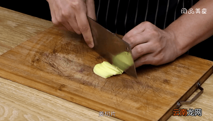 红酒炖牛肉的做法 红酒炖牛肉的做法