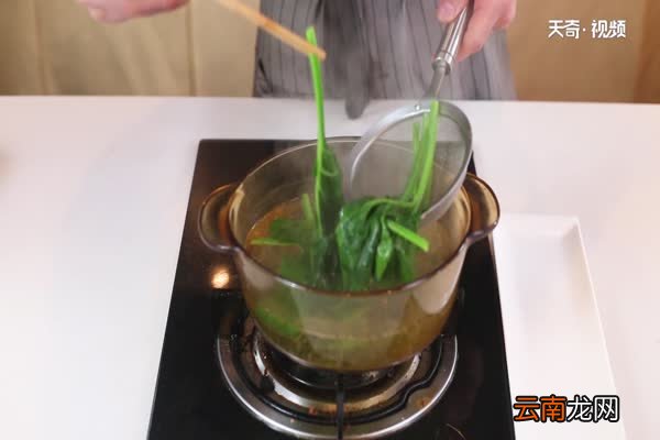 菠菜怎么做好吃 菠菜的做法