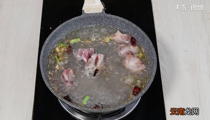 排骨汤面的做法 排骨汤面怎么做