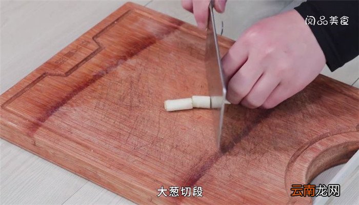 猪脚炖萝卜芋头的做法 猪脚炖萝卜芋头怎么做