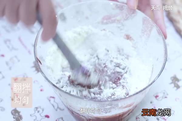 纸杯蛋糕的做法 纸杯蛋糕怎么做