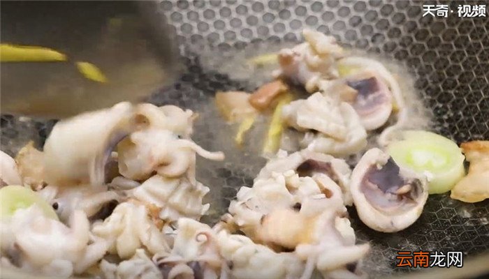 雪菜炒墨鱼怎么做 雪菜炒墨鱼的做法