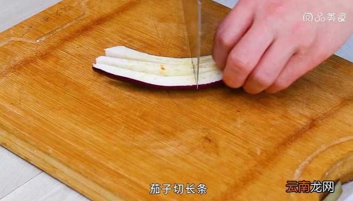 黄焖鸡茄子的做法 黄焖鸡茄子怎么做