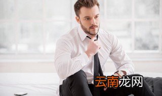 生肖鸡男戴什么挂件好 属鸡男的带什么挂件最合适