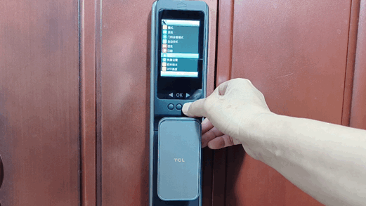 可视大屏猫眼全自动智能锁，看得见的安全守护—TCL Q9智能门锁