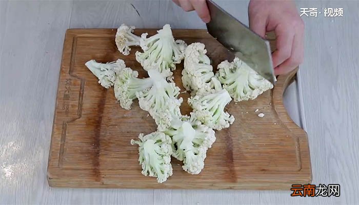 鸭胗炒花菜的做法 鸭胗炒花菜怎么做