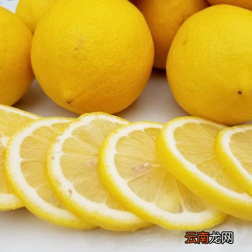白色衣服被84烧黄了怎么办
