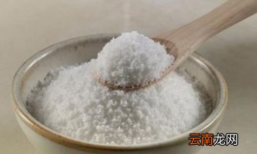 白色衣服被84烧黄了怎么办