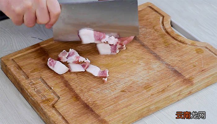 尖椒烧豆腐怎么做 尖椒烧豆腐的做法