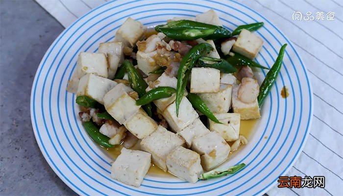 尖椒烧豆腐怎么做 尖椒烧豆腐的做法