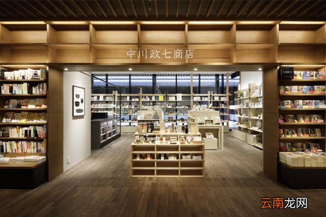 在日本能把MUJI“干碎”的杂货店，在中国为啥火不起来？网友：设计平庸，存在感太低！