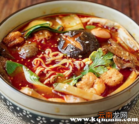 一顿麻辣烫相当于几碗饭，吃一碗麻辣烫需要运动多久