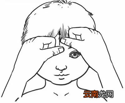 宝宝近视怎么办 小儿推拿来帮忙