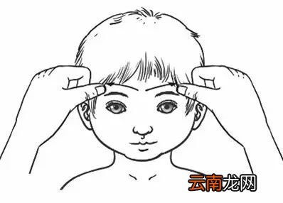 宝宝近视怎么办 小儿推拿来帮忙