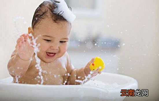 宝宝夏天感冒能洗澡吗 重感冒最好别洗澡