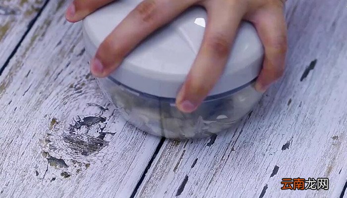 蒜香焖面做法 蒜香焖面怎么做