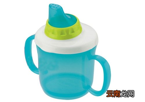 吸管杯和鸭嘴杯的区别 吸管杯和鸭嘴杯哪个好