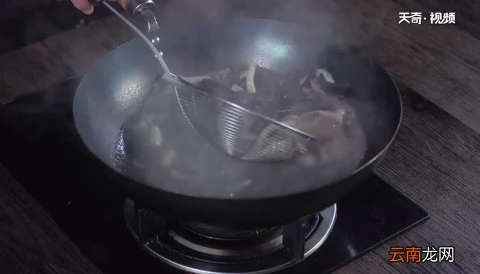 酸菜羊杂的做法