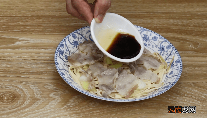 百叶蒸咸肉香肠 百叶蒸咸肉香肠怎么做好吃