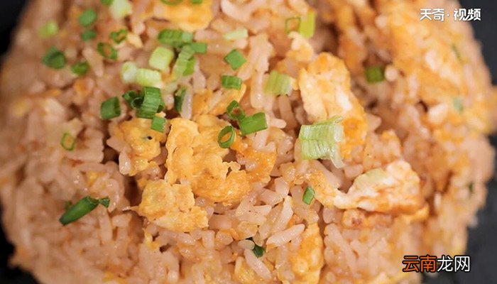 蟹黄蛋炒饭的做法 蟹黄蛋炒饭怎么做