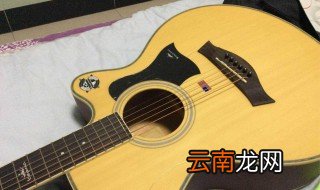 吉他弦断了怎么换 具体是怎么操作的