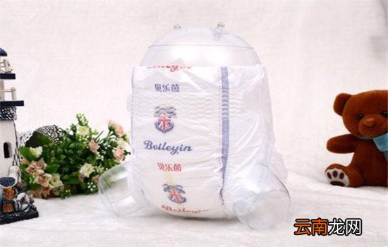 学步裤和一体裤的区别 一体裤舒服还是拉拉裤舒服