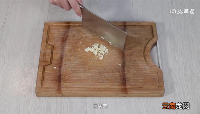 炒干蚕豆的做法 炒干蚕豆