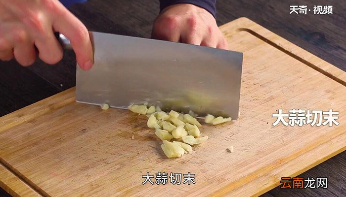 生炒肥肠的做法 生炒肥肠怎么做