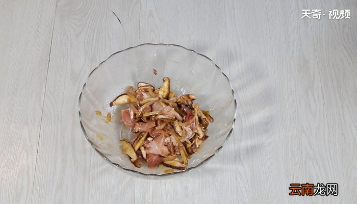 香菇滑鸡的做法 香菇滑鸡怎么做