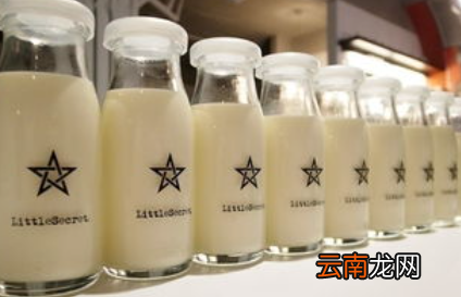 早中晚什么时候喝牛奶好-喝牛奶的时候可以吃醋吗