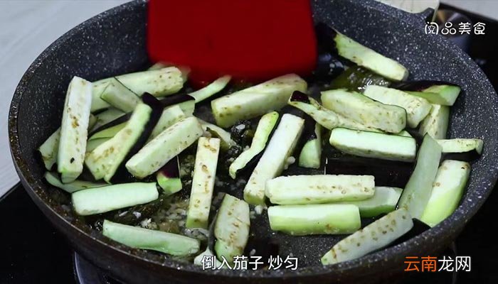 茄子炖酸菜 茄子炖酸菜的做法