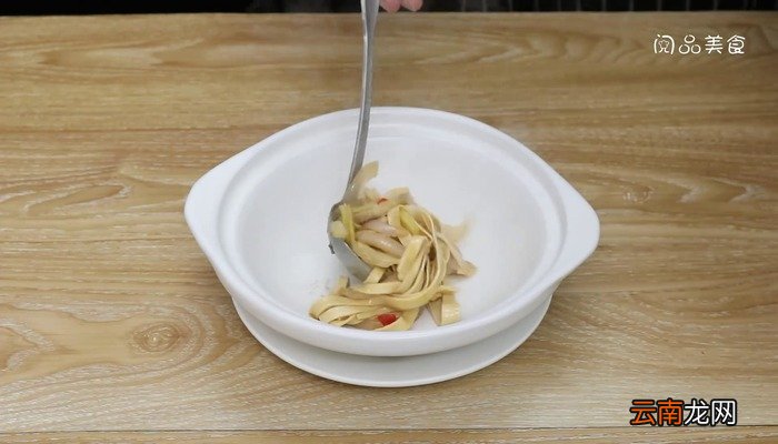 咸肉千张煲的做法 咸肉千张煲怎么做好吃