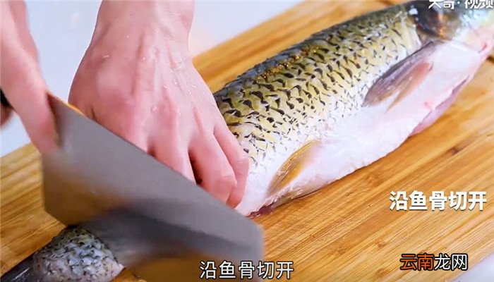 香辣草鱼怎么做 香辣草鱼的做法