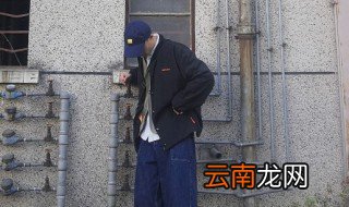 男生微信名字干净成熟简短，男微信名字简单气质成熟
