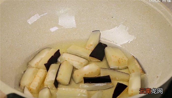豆角烧茄子怎么做 豆角烧茄子的做法