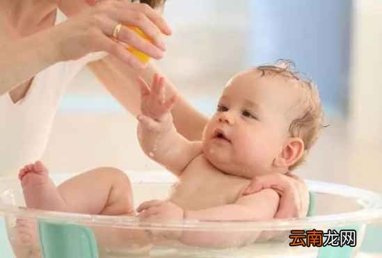 宝宝洗澡的注意事项 宝宝洗澡的正确步骤