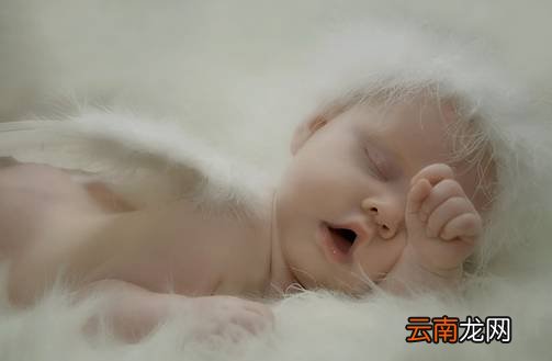 宝宝晚上不睡觉怎么办 宝宝睡不着原因分析