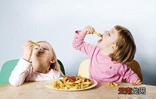孩子吃太饱的危害 孩子吃饭七八分饱即可