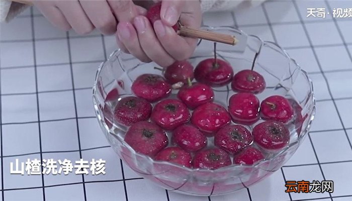 马蹄红果甜汤怎么做 马蹄红果甜汤的做法