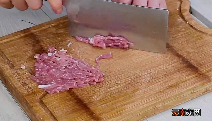 尖椒毛豆炒肉丝的做法 尖椒毛豆炒肉丝怎么做