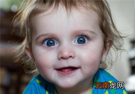 宝宝眼屎太多怎么回事 眼屎多的原因分析
