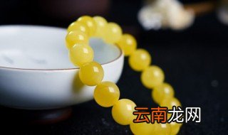 蜜蜡应该怎么佩戴 蜜蜡佩戴方法与禁忌