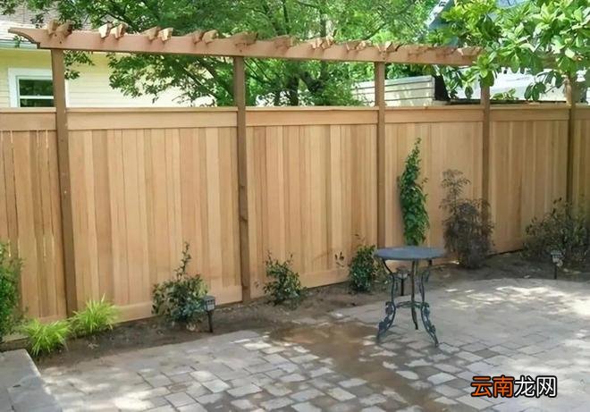 理想小院：院墙不砌砖，整个改成廊架式，种瓜纳凉一个不耽误！