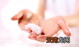 西葫芦粘液沾手上怎么洗掉 西葫芦粘液沾手上的清洗方法