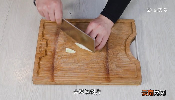 干烧鲢鱼怎么做干烧鲢鱼做法是什么