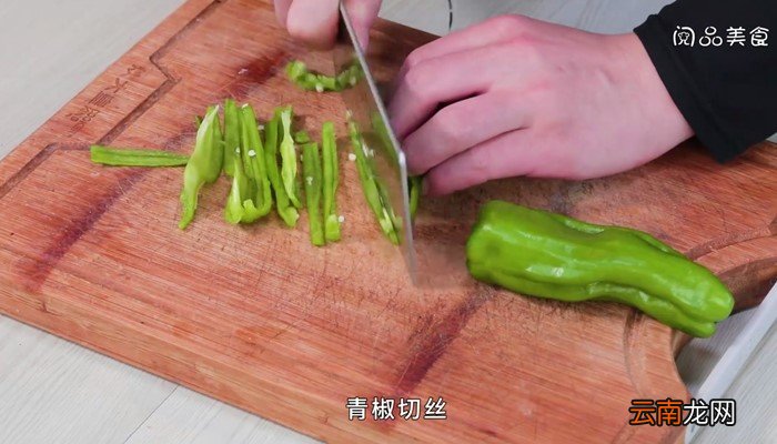 榨菜青椒炒香干怎么做 榨菜青椒炒香干的做法