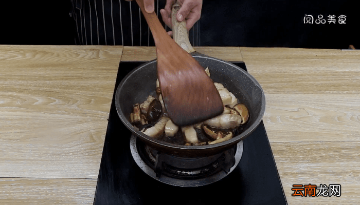黄花菜炖肉的做法 黄花菜炖肉怎么做好吃