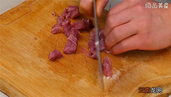 肉丁茄子面怎么做 肉丁茄子面的做法
