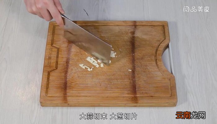 紫苏茄子炒豇豆的做法 紫苏茄子炒豇豆怎么做